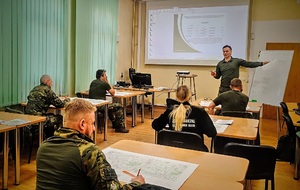 Kurs doskonalący nt. „Koordynacja i prowadzenie działań kryzysowo-obronnych - etap II” Kurs doskonalący nt. „Koordynacja i prowadzenie działań kryzysowo-obronnych - etap II”