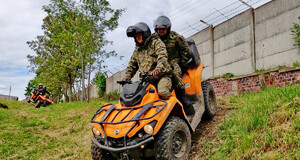 Kursanci na pojazdach ATV