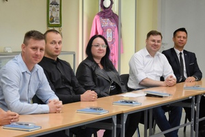Rozwiązywanie sytuacji konfliktowych w relacjach funkcjonariusz – cudzoziemiec w środowisku wielokulturowym