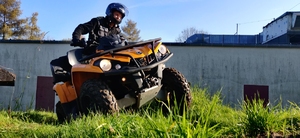 Trening bezpiecznej jazdy pojazdami ATV w różnych warunkach terenowych