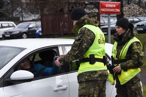 Kolejni absolwenci szkolenia podoficerskiego opuszczają mury OSS SG w Lubaniu