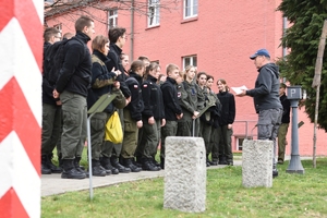 Ośrodek Szkoleń Specjalistycznych Straży Granicznej w Lubaniu gościł uczniów z klasy mundurowej