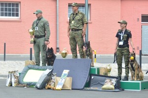 II Międzynarodowe Zawody Kynologiczne w OSS SG w Lubaniu