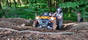 Kolejna grupa strażników leśnych szkoli się na pojazdach ATV