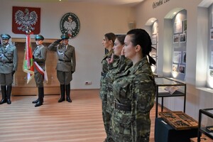 Ślubowanie nowo przyjętych do służby funkcjonariuszy w OSS SG w Lubaniu
