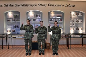 Ślubowanie nowo przyjętych do służby funkcjonariuszy w OSS SG w Lubaniu