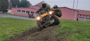 Zakończenie kolejnej edycji kursu doskonalącego: „Trening bezpiecznej jazdy pojazdami ATV w różnych warunkach terenowych – moduł I”