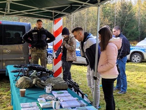 OSS SG w Lubaniu promuje służbę w Straży Granicznej