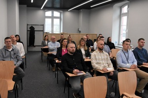 Kurs doskonalący nt. „Przeprowadzanie przez funkcjonariuszy Straży Granicznej kontroli legalności wykonywania pracy przez cudzoziemców, prowadzenia działalności gospodarczej przez cudzoziemców, powierzania wykonywania pracy cudzoziemcom”