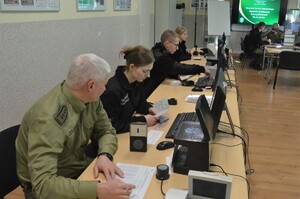 Kolejni absolwenci szkolenia podoficerskiego opuszczają mury OSS SG w Lubaniu