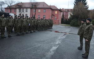 Kolejni absolwenci szkolenia podoficerskiego opuszczają mury OSS SG w Lubaniu