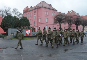 Kolejni absolwenci szkolenia podoficerskiego opuszczają mury OSS SG w Lubaniu