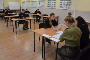 Kolejni absolwenci szkolenia podoficerskiego opuszczają mury OSS SG w Lubaniu