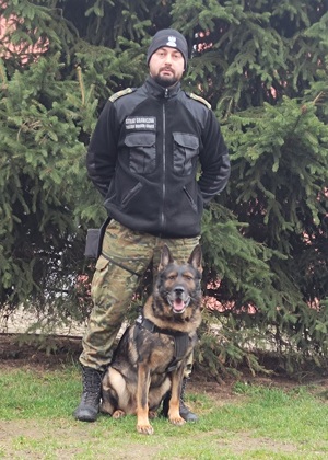 Pierwsza w tym roku edycja kursu doskonaląco-atestacyjnego przewodników psów patrolowo-obronnych