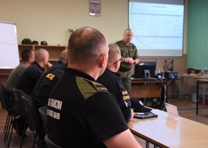 Uczestnicy szkolenia podczas zajęć w sali wykładowej Ośrodka