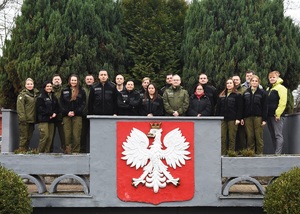 . Zdjęcie grupowe uczestników oraz prowadzących szkolenie na trybunie Ośrodka . Zdjęcie grupowe uczestników oraz prowadzących szkolenie na trybunie Ośrodka
