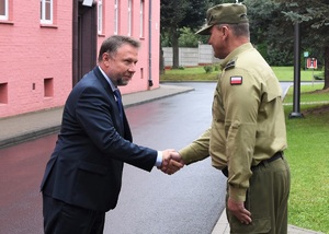 Wizyta Ministra Spraw Wewnętrznych i Administracji w Ośrodku Szkoleń Specjalistycznych SG w Lubaniu Wizyta Ministra Spraw Wewnętrznych i Administracji w Ośrodku Szkoleń Specjalistycznych SG w Lubaniu