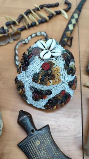 Kurs doskonalący pt. „Społeczno-kulturowe aspekty komunikacji z cudzoziemcami z wybranych państw Afryki Subsaharyjskiej” Kurs doskonalący pt. „Społeczno-kulturowe aspekty komunikacji z cudzoziemcami z wybranych państw Afryki Subsaharyjskiej