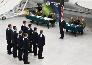 Eliminacje do II Ogólnopolskiego Przeglądu Musztry Klas Mundurowych Eliminacje do II Ogólnopolskiego Przeglądu Musztry Klas Mundurowych