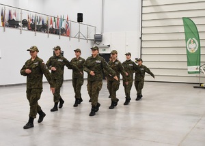 Eliminacje do II Ogólnopolskiego Przeglądu Musztry Klas Mundurowych Eliminacje do II Ogólnopolskiego Przeglądu Musztry Klas Mundurowych