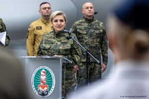 Finał II Ogólnopolskiego Przeglądu Musztry Klas Mundurowych w OSS SG w Lubaniu dobiegł końca Finał II Ogólnopolskiego Przeglądu Musztry Klas Mundurowych w OSS SG w Lubaniu dobiegł końca