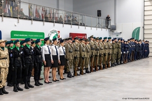 Finał II Ogólnopolskiego Przeglądu Musztry Klas Mundurowych w OSS SG w Lubaniu dobiegł końca Finał II Ogólnopolskiego Przeglądu Musztry Klas Mundurowych w OSS SG w Lubaniu dobiegł końca