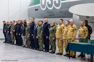 Finał II Ogólnopolskiego Przeglądu Musztry Klas Mundurowych w OSS SG w Lubaniu dobiegł końca Finał II Ogólnopolskiego Przeglądu Musztry Klas Mundurowych w OSS SG w Lubaniu dobiegł końca