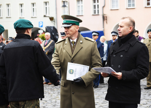 Ślubowanie uczniów klas pierwszych oddziałów o profilu mundurowym z Zespołu Szkół w Lubomierzu Ślubowanie uczniów klas pierwszych oddziałów o profilu mundurowym z Zespołu Szkół w Lubomierzu