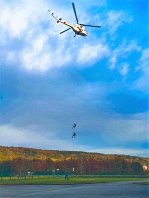Uczestnicy kursu podczas zajęć praktycznych