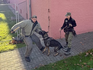 Szkolenie specjalistyczne z zakresu kynologii służbowej przewodników psów tropiąco-patrolowych