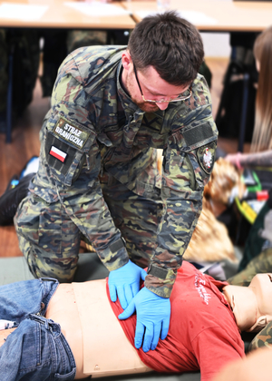 Zakończenie recertyfikacji Kwalifikowanej Pierwszej Pomocy funkcjonariuszy SG Zakończenie recertyfikacji Kwalifikowanej Pierwszej Pomocy funkcjonariuszy SG