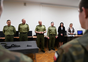 Egzamin końcowy klasy mundurowej potwierdzeniem wysokiego poziomu szkolenia Egzamin końcowy klasy mundurowej potwierdzeniem wysokiego poziomu szkolenia