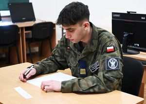 Egzamin końcowy klasy mundurowej potwierdzeniem wysokiego poziomu szkolenia Egzamin końcowy klasy mundurowej potwierdzeniem wysokiego poziomu szkolenia