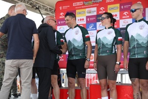 Wyścig kolarski ORLEN Tour de Pologne Amatorów z udziałem funkcjonariuszy OSS SG w Lubaniu