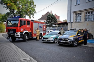 Wspólnie oddaliśmy hołd zmarłemu policjantowi Wspólnie oddaliśmy hołd zmarłemu policjantowi