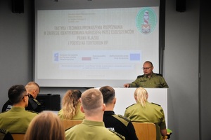 Kurs doskonalący nt. „Taktyka i technika prowadzenia rozpoznania w zakresie identyfikowania naruszeń przez cudzoziemców prawa wjazdu i pobytu na terytorium RP” Kurs doskonalący nt. „Taktyka i technika prowadzenia rozpoznania w zakresie identyfikowania naruszeń przez cudzoziemców prawa wjazdu i pobytu na terytorium RP”