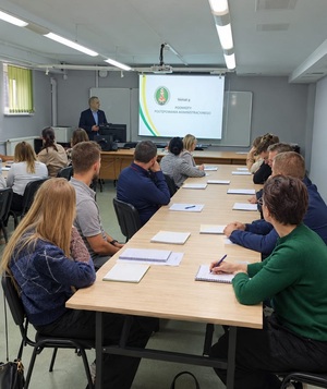 Kurs doskonalący „Zasady i procedury postępowania administracyjnego ze szczególnym uwzględnieniem postępowania administracyjnego prowadzonego wobec cudzoziemców” Kurs doskonalący „Zasady i procedury postępowania administracyjnego ze szczególnym uwzględnieniem postępowania administracyjnego prowadzonego wobec cudzoziemców”